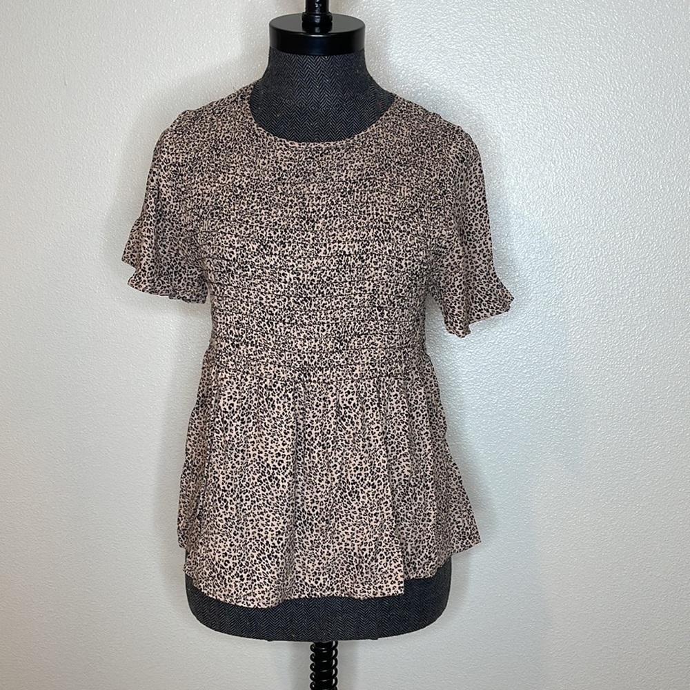 Urban Romantics Cheetah Print Smocked Top Medium
